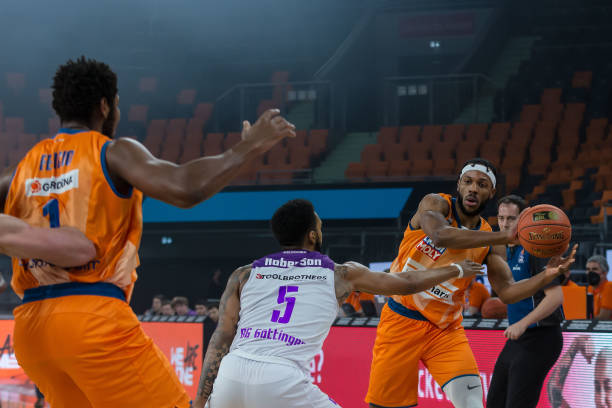 扑救回击了 扑救回击了