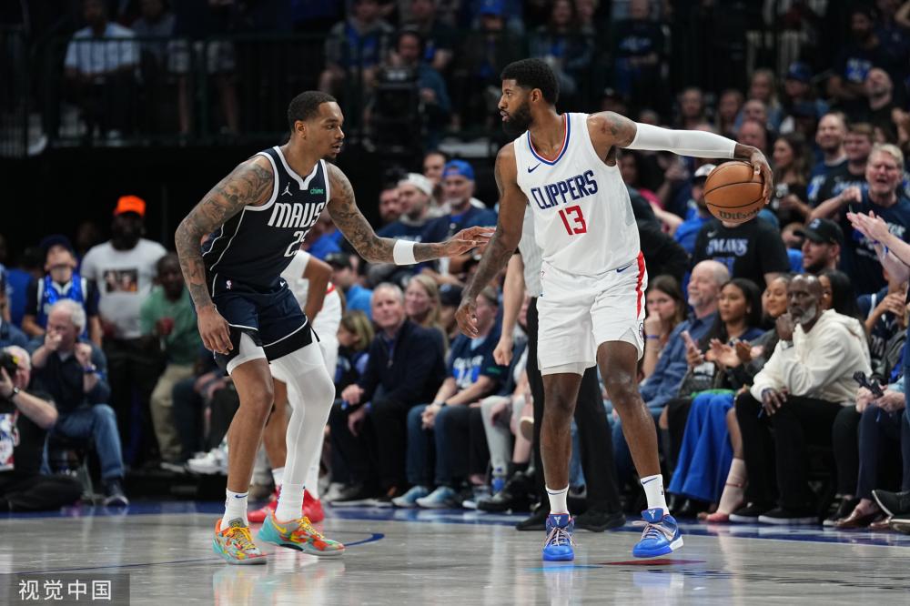 补席上消磨 补席上消磨